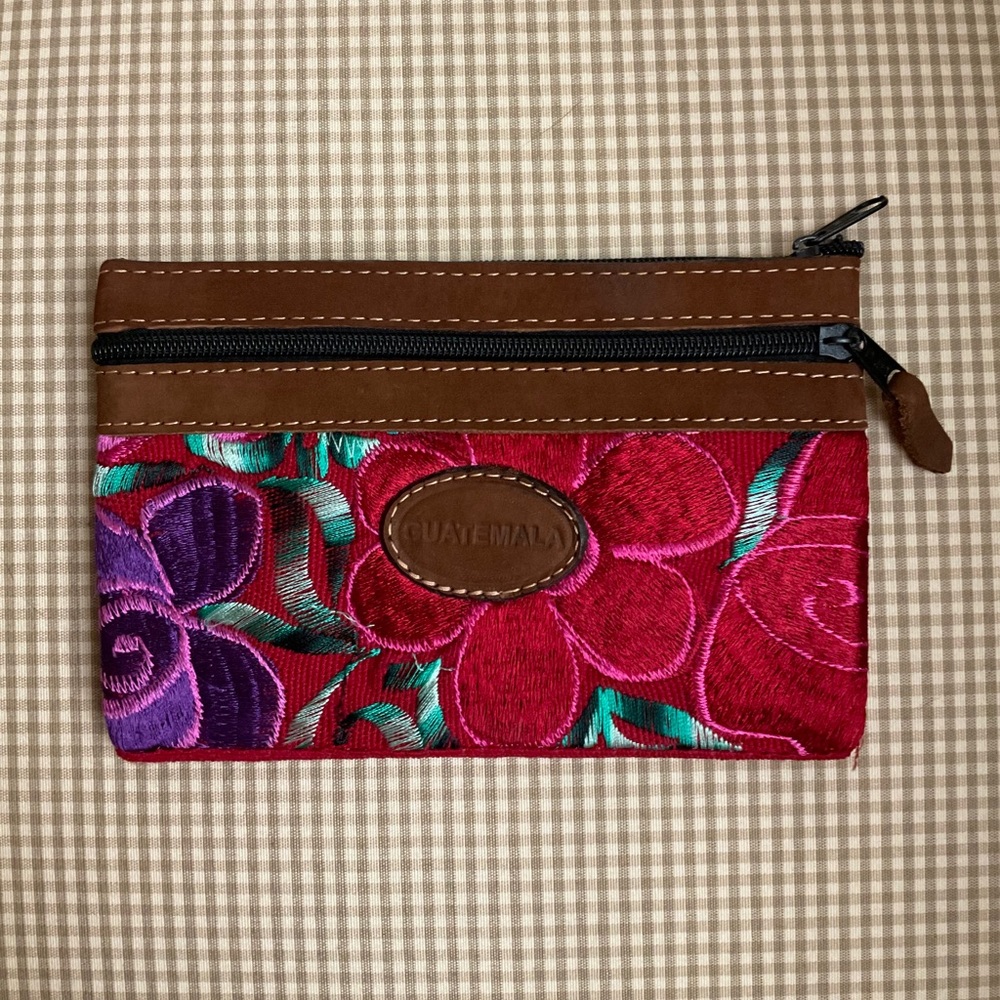 Final Price NWOT Guatemalan Clutch